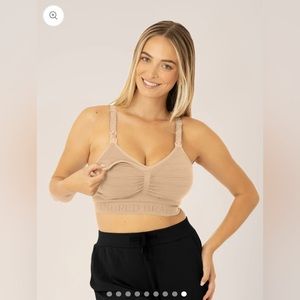 Kindred bravely set of two hands free pumping and nursing bras.